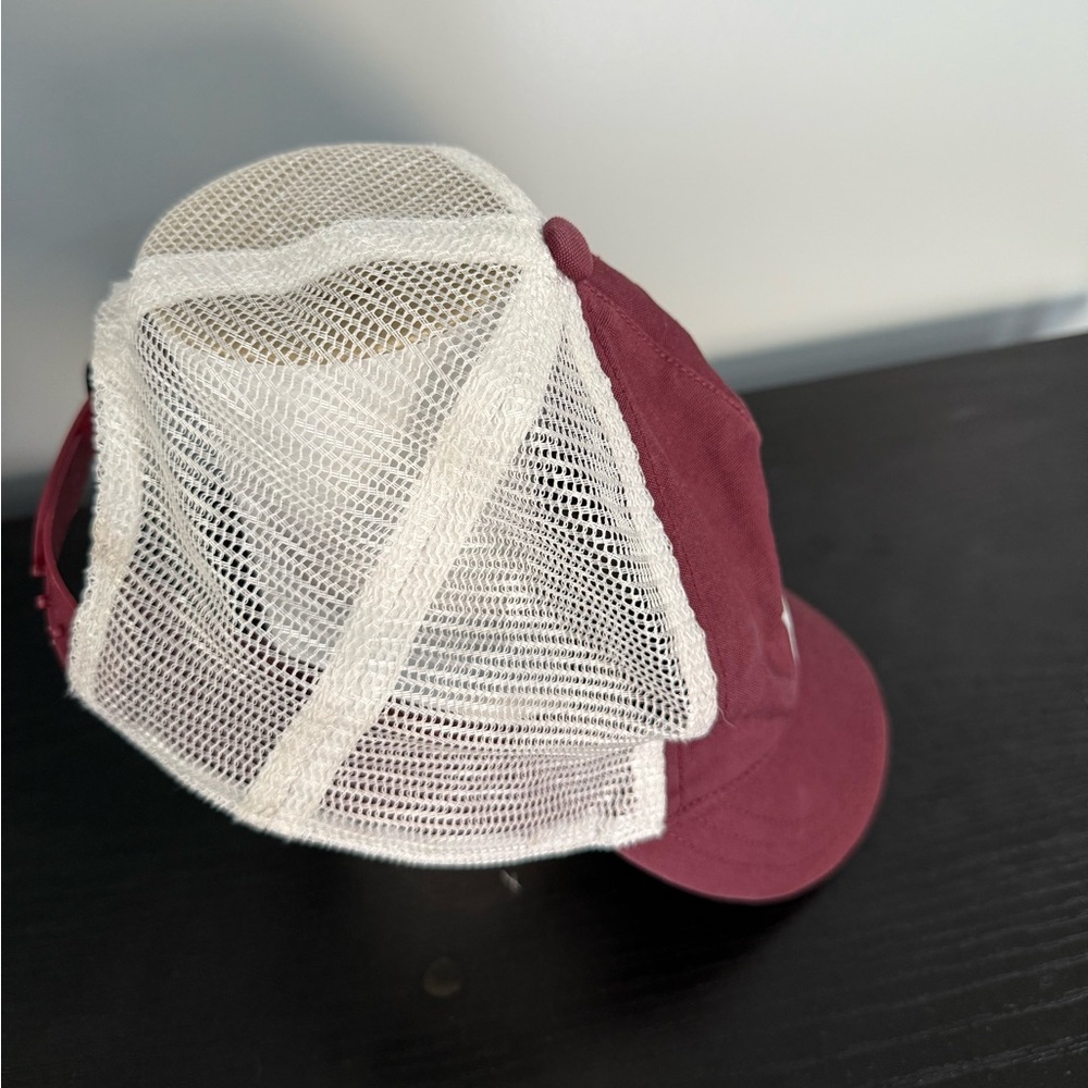 Patagonia‎ Maroon and Cream Mesh Hat - Picture 2 of 5